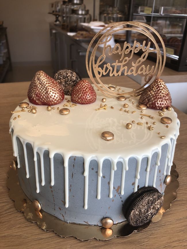 Elegant Cake Ideas For 18Th Birthday Beautiful Blossom And Tiara Cake Beautiful Birthday Cakes